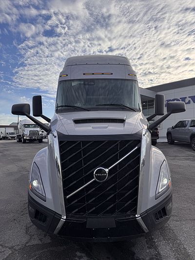 2026 Volvo VNL64T840