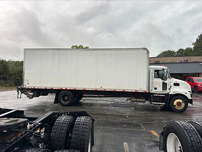 2022 Mack MD6