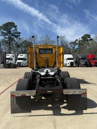 2021 Volvo VNL62T300