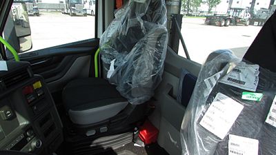2027 Volvo VNL64T300