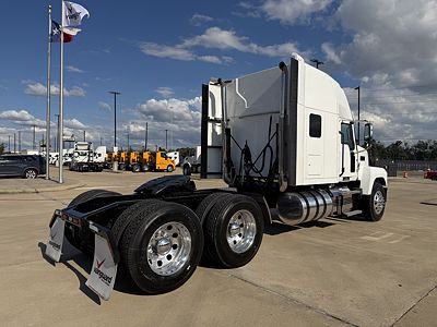 2022 Mack PIN64T