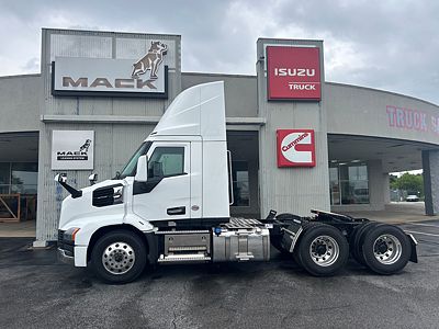 2027 Mack AN64TV04