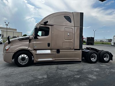 2024 Freightliner CASCADIA 126