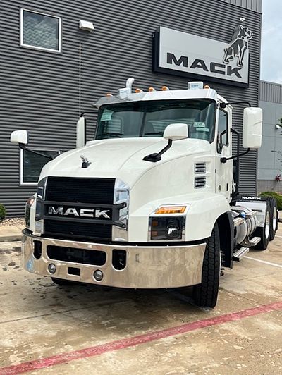 2026 Mack ANTHEM 64T