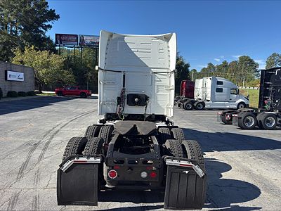 2020 Volvo VNL64T760
