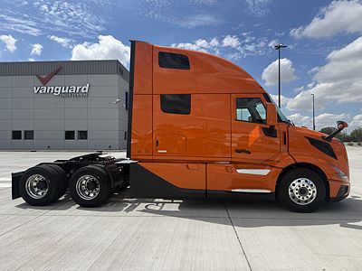 2026 Volvo VNL64T860