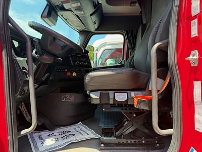 2023 Freightliner CASCADIA 126