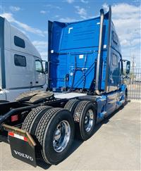 2018 VOLVO TRUCK VNL780