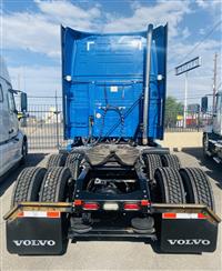 2018 VOLVO TRUCK VNL780