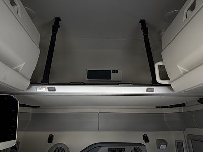 2027 Volvo VNL64T860
