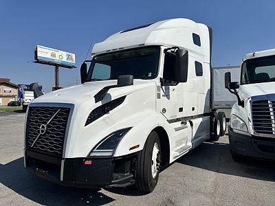 2022 Volvo VNL64T760