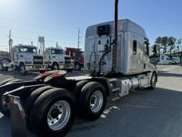 2020 Freightliner CASCADIA 126
