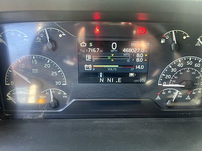 2023 Volvo VNL64T740