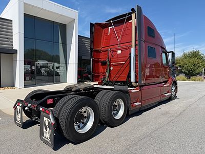 2024 Volvo VNL64T860