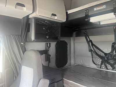 2021 Freightliner CASCADIA 125