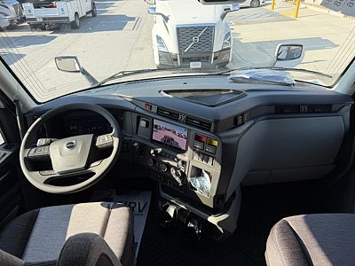 2027 Volvo VNL64T840