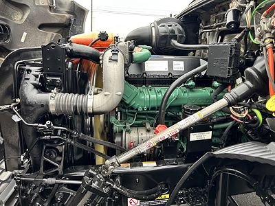2020 Volvo VNR64T300