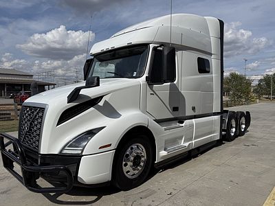 2023 Volvo VNL64T740