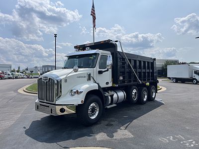 2024 Autocar DC64