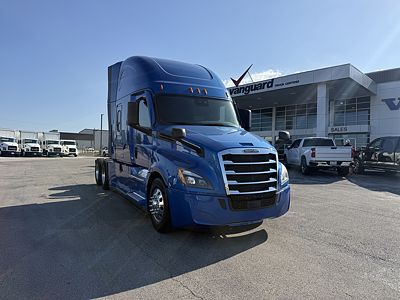 2021 Freightliner CASCADIA 126