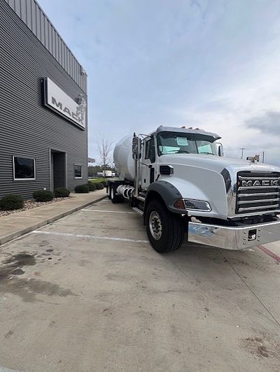 2026 Mack GRANITE 64B