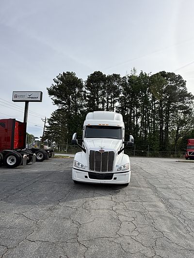 2023 Peterbilt 579