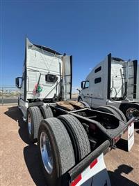 2019 Volvo VNL64T860