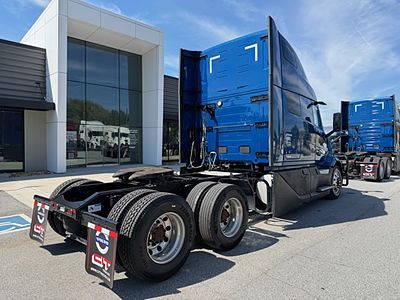 2026 Volvo V4L64T86