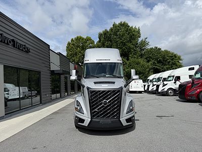 2027 Volvo VNL64T860