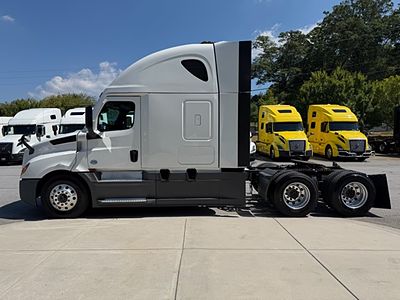 2024 Freightliner CASCADIA 126