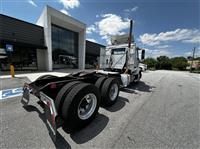 2018 Volvo VNR64T300