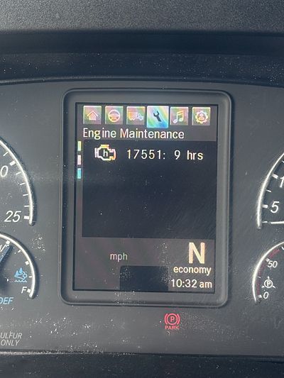 2019 Freightliner CASCADIA 126
