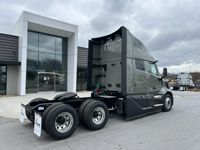 2025 Volvo VNL64T660