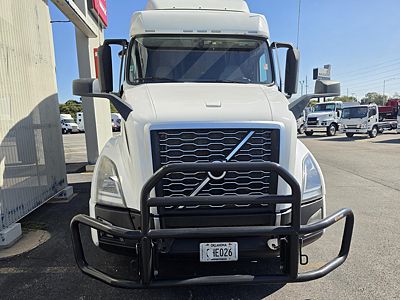 2023 Volvo VNL64T740