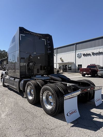2023 Peterbilt 579