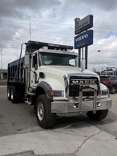 2026 Mack GRANITE 64FR