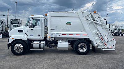 2024 Mack MD642