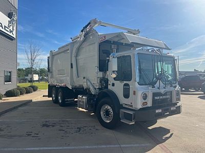 2026 Mack TE64