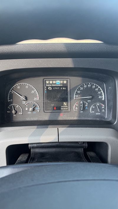 2020 Freightliner CASCADIA 126