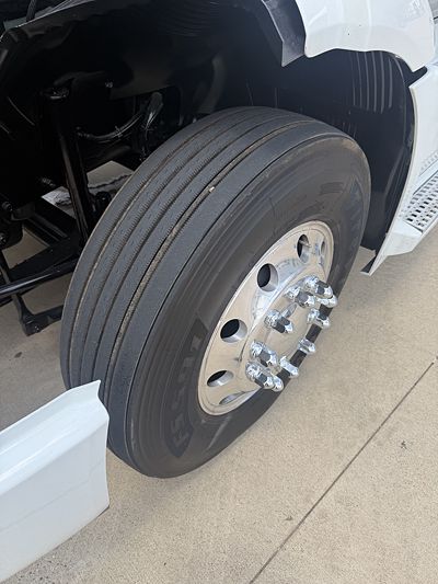 2019 Volvo VNR64T400