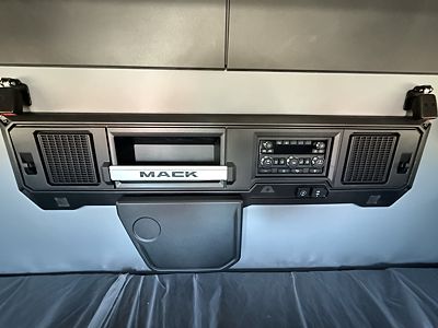 2026 Mack PIONEER 64T