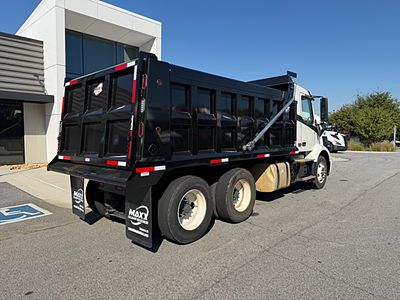 2019 Volvo VNR