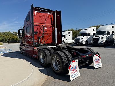 2024 Volvo VNL64T860
