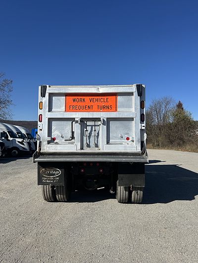 2024 Volvo VHD