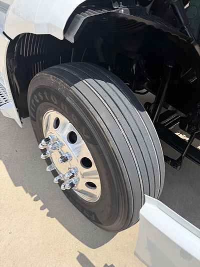2019 Volvo VNR64T400