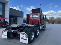 2025 Volvo VNL64T300