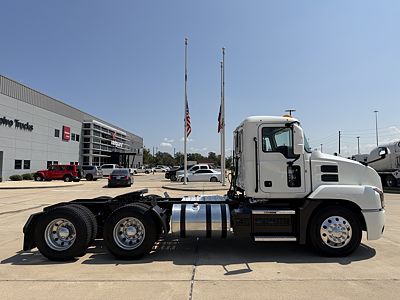 2020 Mack ANTHEM 64T