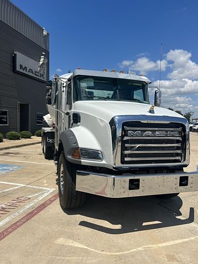 2027 Mack GRANITE 64B