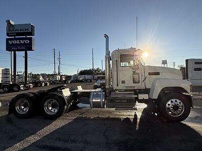 2026 Mack PINNACLE 64T