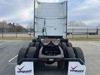2023 Volvo VNL64T860